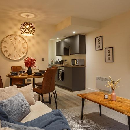 Modern And Cozy Two-Bed Apartment In Bradford Bradford  Esterno foto