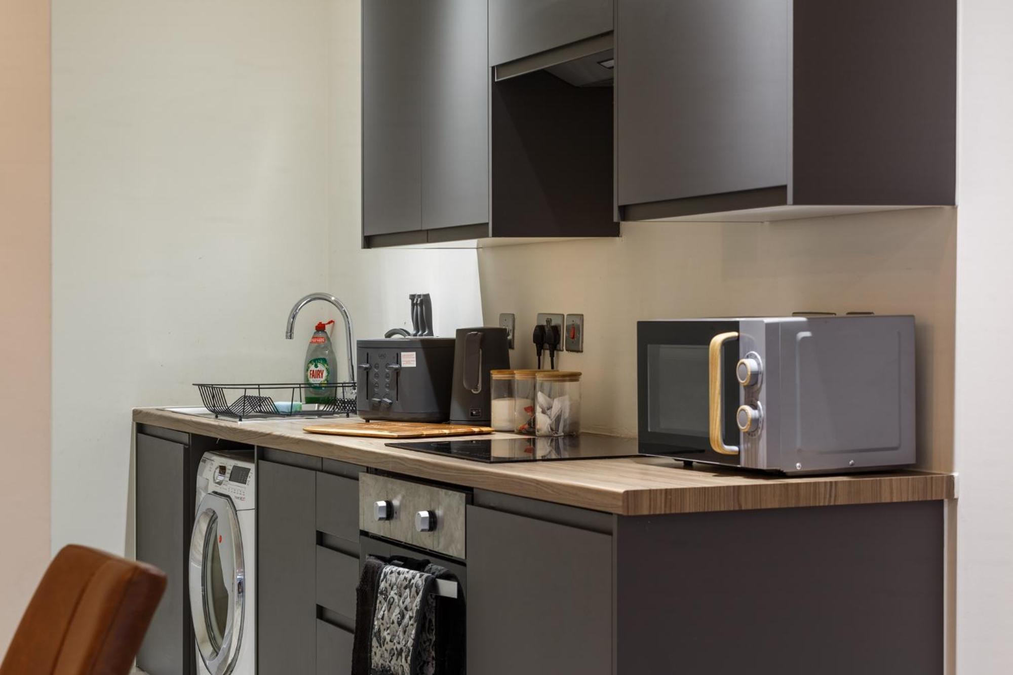 Modern And Cozy Two-Bed Apartment In Bradford Bradford  Esterno foto